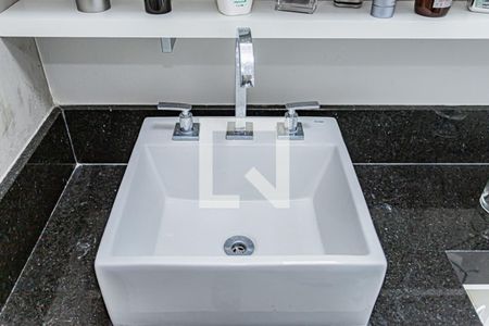 Apartamento à venda com 117m², 3 quartos e 2 vagasBanheiro suite 1