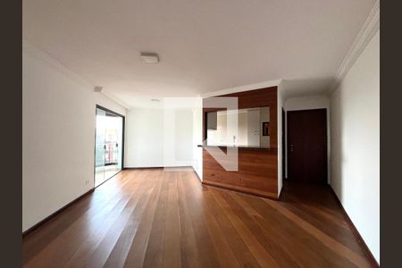 Apartamento à venda com 83m², 3 quartos e 1 vaga Apartamento à venda com 83m², 3 quartos e 1 vagaSala