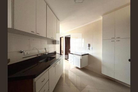 Apartamento à venda com 83m², 3 quartos e 1 vaga Apartamento à venda com 83m², 3 quartos e 1 vagaCozinha