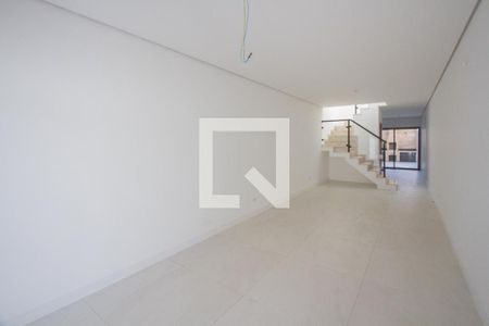 Sala de casa à venda com 3 quartos, 120m² em Santo Amaro, São Paulo
