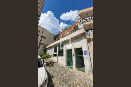 Apartamento para alugar com 61m², 2 quartos e 2 vagas Apartamento para alugar com 61m², 2 quartos e 2 vagasFachada