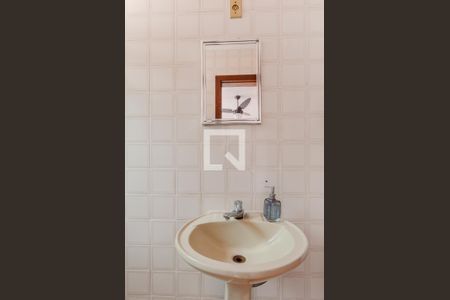 Casa à venda com 178m², 4 quartos e 1 vaga Casa à venda com 178m², 4 quartos e 1 vagaBanheiro da Suíte 1