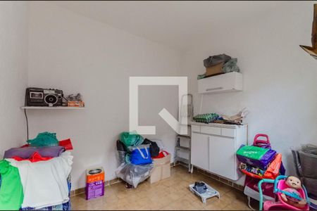 Casa à venda com 178m², 4 quartos e 1 vaga Casa à venda com 178m², 4 quartos e 1 vagaQuarto de Serviço