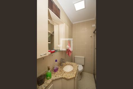 Casa à venda com 166m², 4 quartos e 2 vagasBanheiro 1