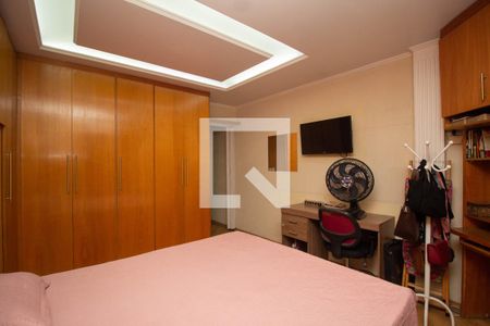 Casa à venda com 166m², 4 quartos e 2 vagasQuarto 3