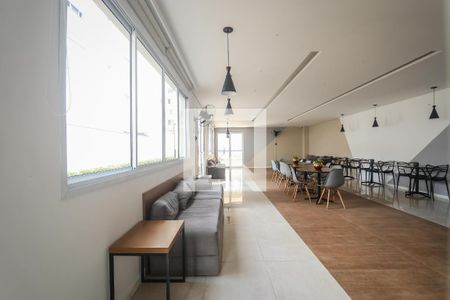 Apartamento para alugar com 43m², 2 quartos e 1 vaga Apartamento para alugar com 43m², 2 quartos e 1 vagaÁrea comum - Salão de festas