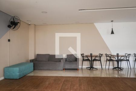 Apartamento para alugar com 43m², 2 quartos e 1 vaga Apartamento para alugar com 43m², 2 quartos e 1 vagaÁrea comum - Salão de festas