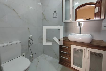 Casa à venda com 290m², 3 quartos e 4 vagas Casa à venda com 290m², 3 quartos e 4 vagasBanheiro Suíte