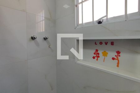 Casa à venda com 290m², 3 quartos e 4 vagas Casa à venda com 290m², 3 quartos e 4 vagasBanheiro Suíte