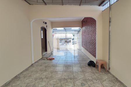 Casa à venda com 290m², 3 quartos e 4 vagas Casa à venda com 290m², 3 quartos e 4 vagasQuintal