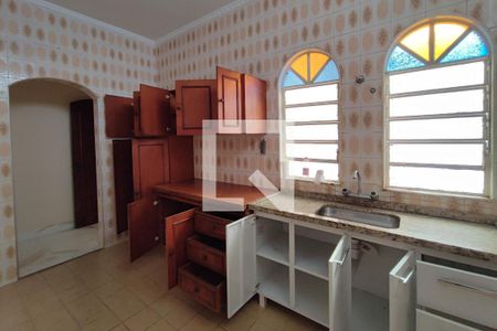 Casa à venda com 290m², 3 quartos e 4 vagas Casa à venda com 290m², 3 quartos e 4 vagasCozinha