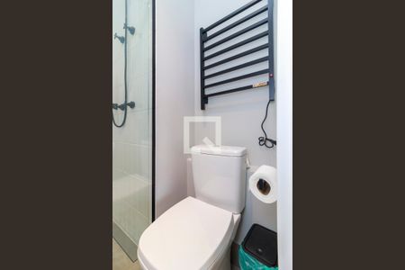 Studio para alugar com 23m², 0 quarto e sem vaga Studio para alugar com 23m², 0 quarto e sem vagaBanheiro