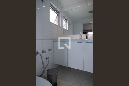 Apartamento para alugar com 116m², 3 quartos e 3 vagasBanheiro