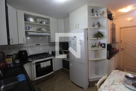 Apartamento à venda com 94m², 3 quartos e 2 vagasCozinha