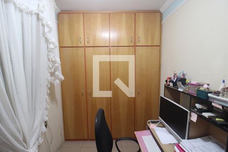 Apartamento à venda com 94m², 3 quartos e 2 vagasQuarto 3