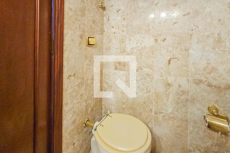 Casa de condomínio para alugar com 1000m², 7 quartos e 6 vagas Casa de condomínio para alugar com 1000m², 7 quartos e 6 vagaslavabo