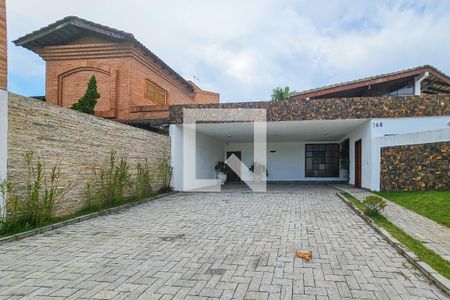 Casa de condomínio para alugar com 1000m², 7 quartos e 6 vagas Casa de condomínio para alugar com 1000m², 7 quartos e 6 vagasgaragem