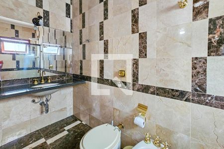 Casa de condomínio para alugar com 1000m², 7 quartos e 6 vagas Casa de condomínio para alugar com 1000m², 7 quartos e 6 vagasbanheiro da Suíte 5