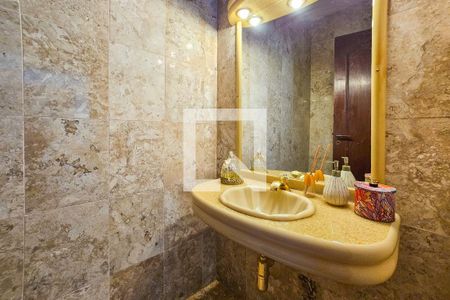 Casa de condomínio para alugar com 1000m², 7 quartos e 6 vagas Casa de condomínio para alugar com 1000m², 7 quartos e 6 vagaslavabo