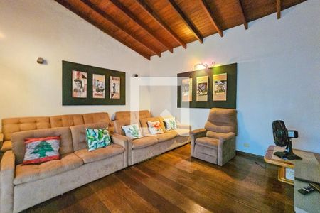 Casa de condomínio para alugar com 1000m², 7 quartos e 6 vagas Casa de condomínio para alugar com 1000m², 7 quartos e 6 vagasSala