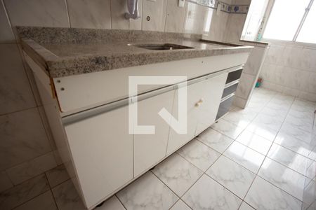 Apartamento para alugar com 60m², 2 quartos e 1 vagaCOZINHA