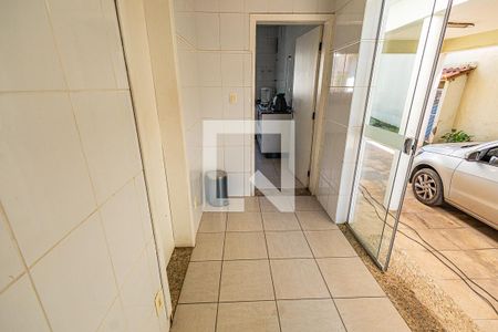 Casa à venda com 1000m², 4 quartos e 3 vagas Casa à venda com 1000m², 4 quartos e 3 vagasArea de serviço