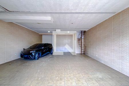 Casa à venda com 260m², 3 quartos e 8 vagasGaragem