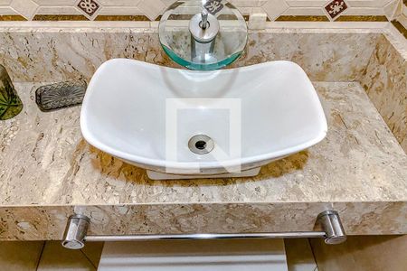 Casa à venda com 260m², 3 quartos e 8 vagasLavabo