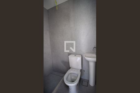 Casa de condomínio à venda com 350m², 4 quartos e 2 vagasBanheiro de Serviço