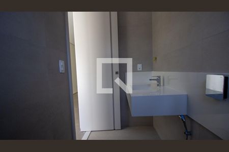 Casa de condomínio à venda com 350m², 4 quartos e 2 vagasBanheiro da Suíte 3