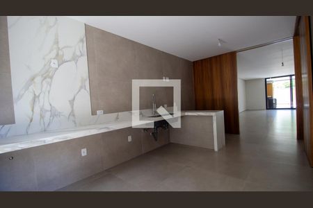 Casa de condomínio à venda com 350m², 4 quartos e 2 vagasCozinha