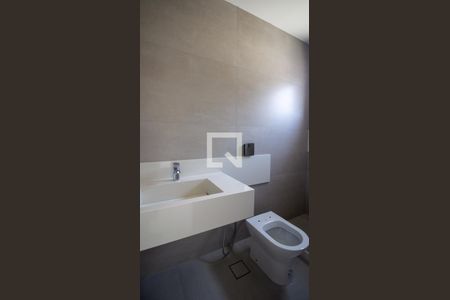 Casa de condomínio à venda com 350m², 4 quartos e 2 vagasBanheiro da Suíte 4