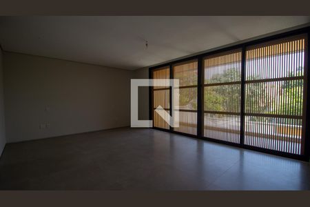 Casa de condomínio à venda com 350m², 4 quartos e 2 vagasSuíte 2