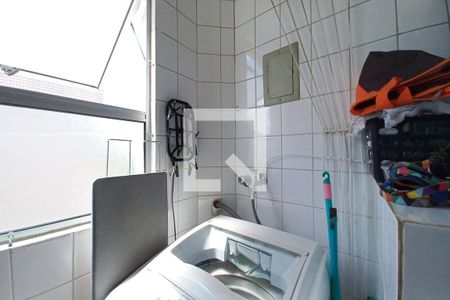 Apartamento à venda com 65m², 3 quartos e 1 vagaÁrea de Serviço