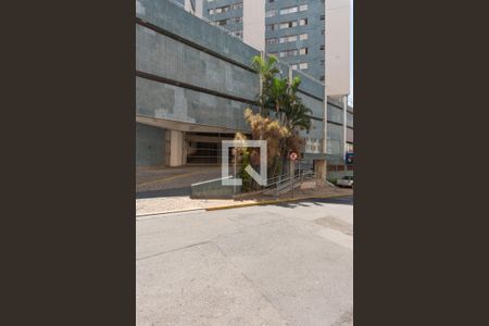 Apartamento à venda com 100m², 2 quartos e 1 vagaFachada