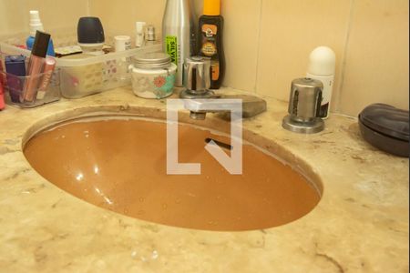 Casa à venda com 150m², 3 quartos e 3 vagasBanheiro da Suíte