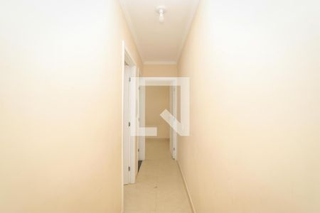 Corredor de apartamento para alugar com 2 quartos, 42m² em Jardim do Lago, Osasco