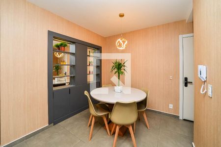 Apartamento à venda com 56m², 2 quartos e 1 vagaSala