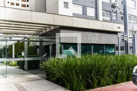 Apartamento à venda com 56m², 2 quartos e 1 vagaFachada e portaria