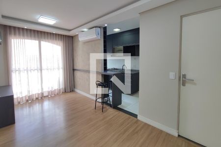 Sala de apartamento para alugar com 3 quartos, 60m² em Vila Satúrnia, Campinas