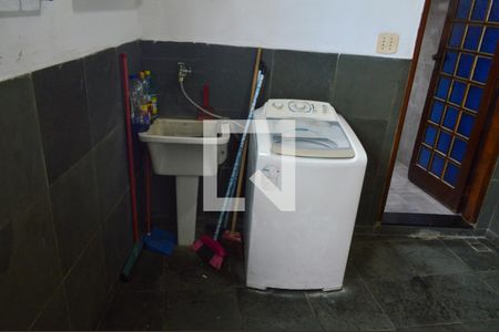 Casa de condomínio à venda com 200m², 3 quartos e sem vagaÁrea de Serviço