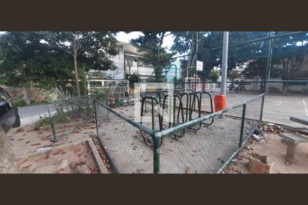 Casa de condomínio à venda com 200m², 3 quartos e sem vagaÁrea comum