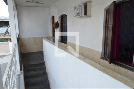 Casa de condomínio à venda com 200m², 3 quartos e sem vagaVaranda