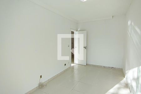 Quarto de casa de condomínio à venda com 3 quartos, 217m² em Jacarepaguá, Rio de Janeiro