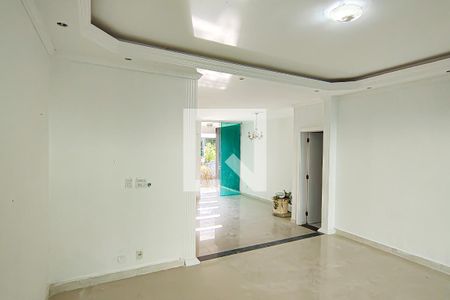 Sala de casa de condomínio à venda com 3 quartos, 217m² em Jacarepaguá, Rio de Janeiro