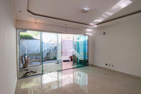 Sala de casa de condomínio à venda com 3 quartos, 217m² em Jacarepaguá, Rio de Janeiro