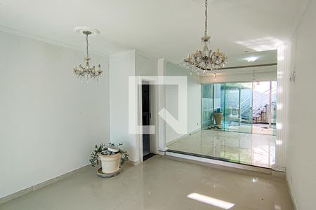 Sala de casa de condomínio à venda com 3 quartos, 217m² em Jacarepaguá, Rio de Janeiro