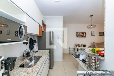 Apartamento para alugar com 55m², 2 quartos e 2 vagas Apartamento para alugar com 55m², 2 quartos e 2 vagasCozinha