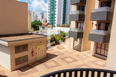 Apartamento à venda com 164m², 4 quartos e 2 vagasSacada do Quarto 2