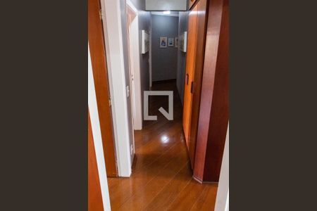 Apartamento à venda com 164m², 4 quartos e 2 vagasCorredor